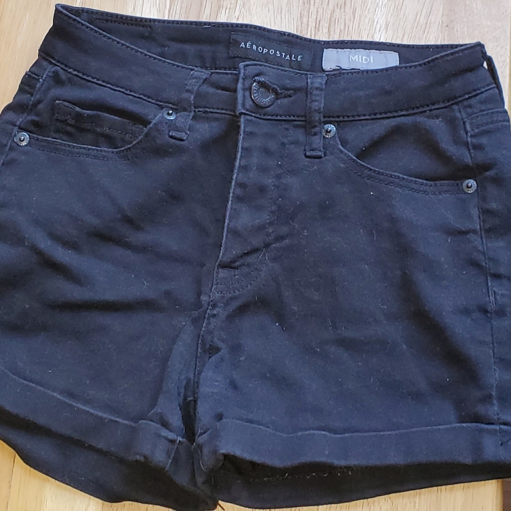 Aeropostale Midi Short in Black